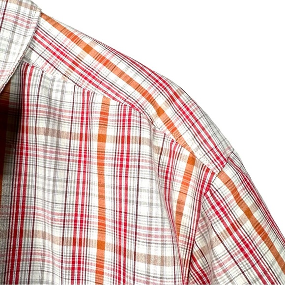 5.11 TACTICAL Classic Plaid Covert Button Down Short Sleeve Shirt - Picture 4 of 8